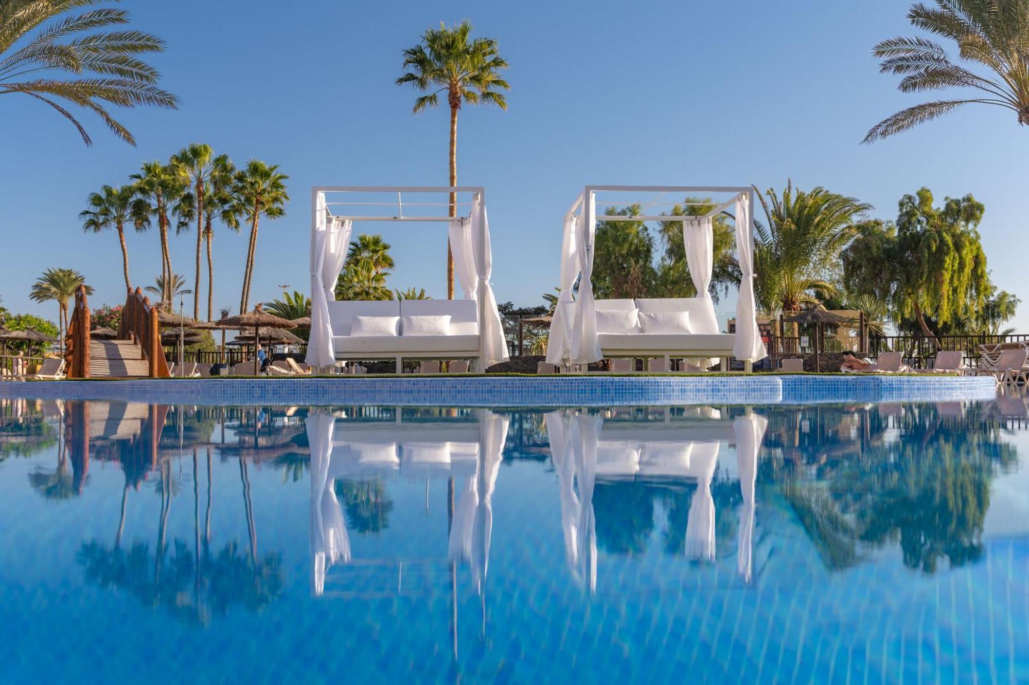 Elba Sara Beach & Golf Resort كاليتا ذي فوستي المظهر الخارجي الصورة