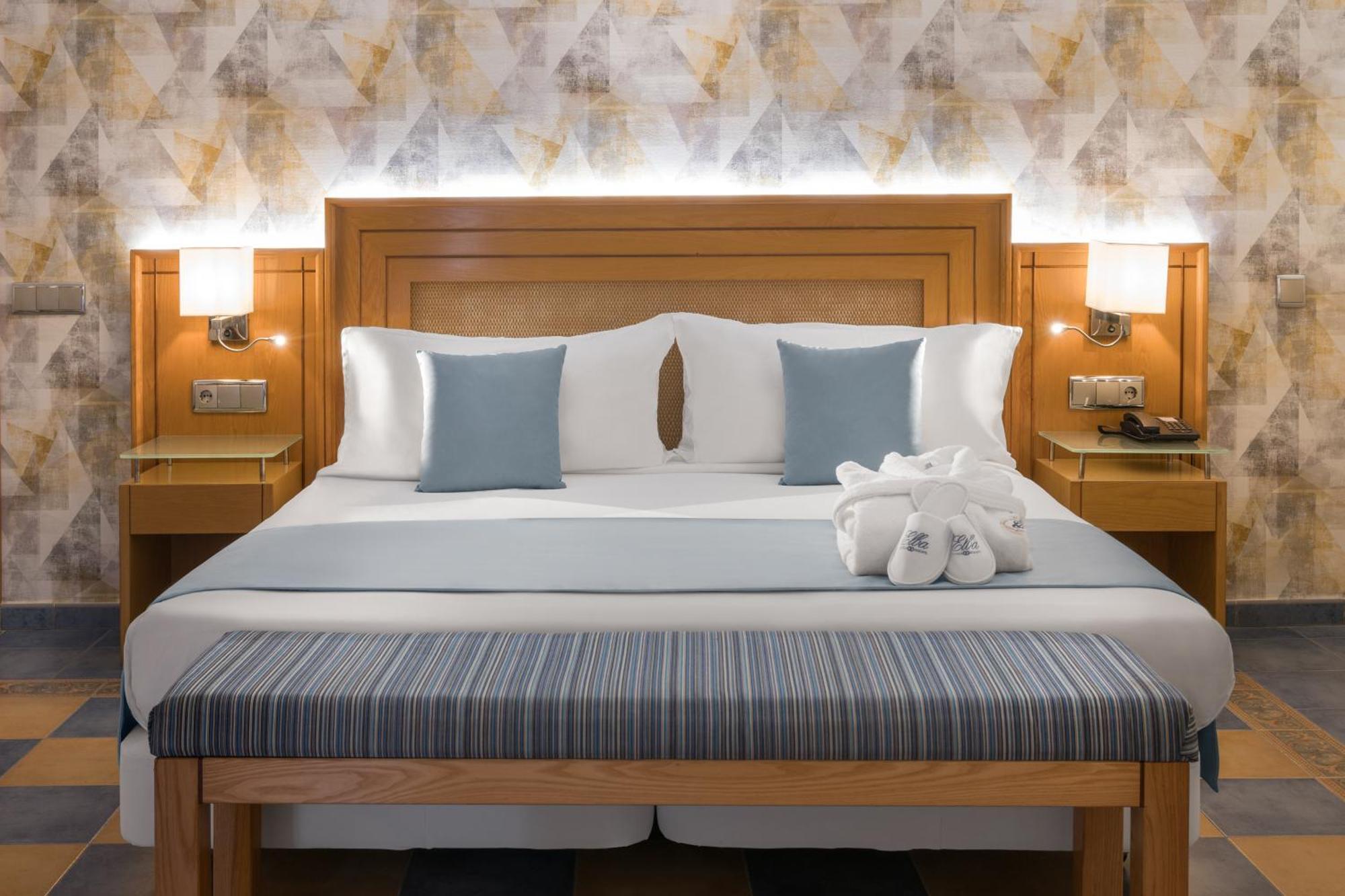 Elba Sara Beach & Golf Resort كاليتا ذي فوستي الغرفة الصورة