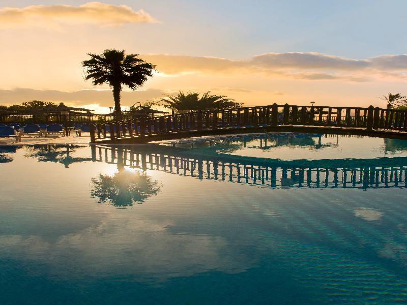Elba Sara Beach & Golf Resort كاليتا ذي فوستي المظهر الخارجي الصورة